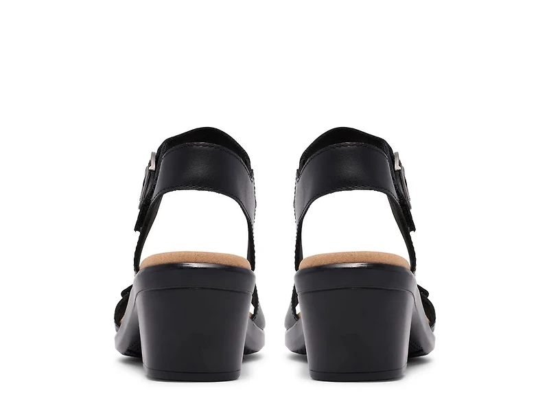 Emily Amanda Sandal