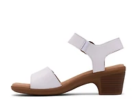 Emily Amanda Sandal