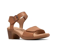 Emily Amanda Sandal