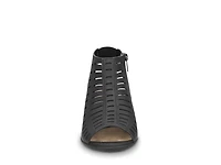 Elevate Sandal