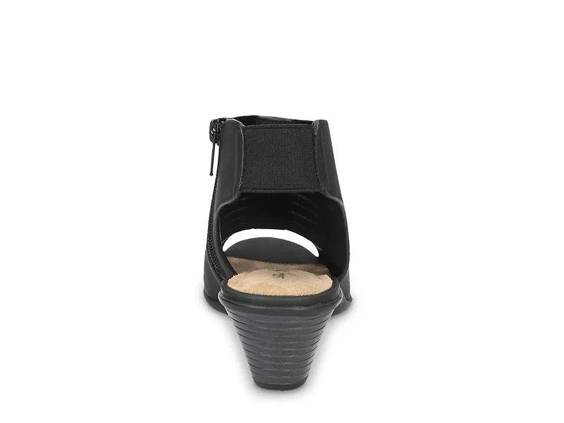 Elevate Sandal