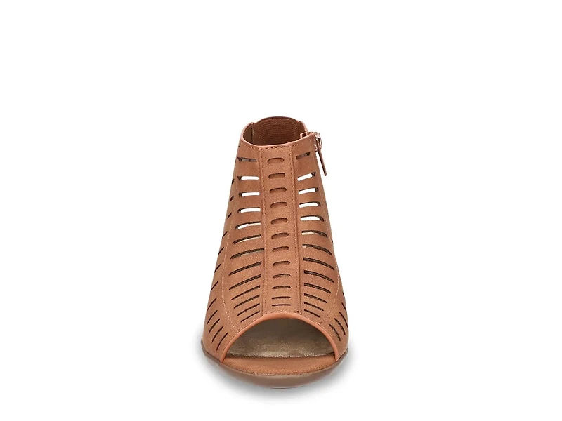 Elevate Sandal