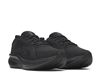 Assert 11 Running Shoe