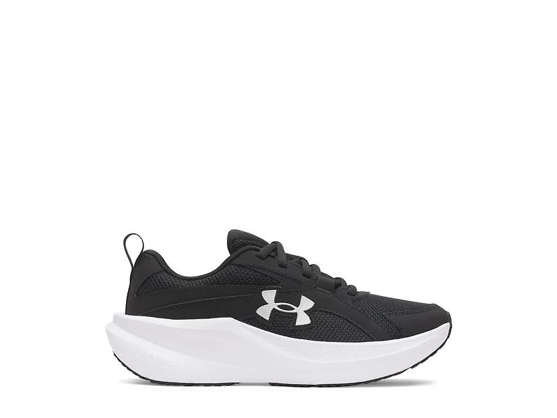 Assert 11 Sneaker