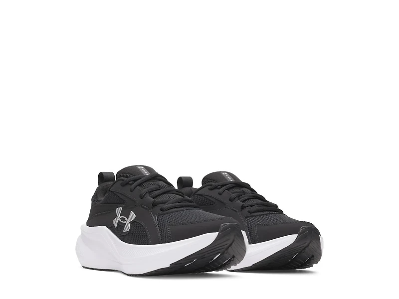 Assert 11 Sneaker