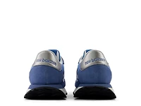 237 Sneaker