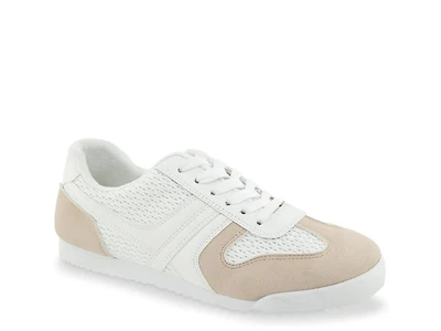Oriana Sneaker