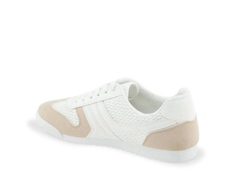 Oriana Sneaker