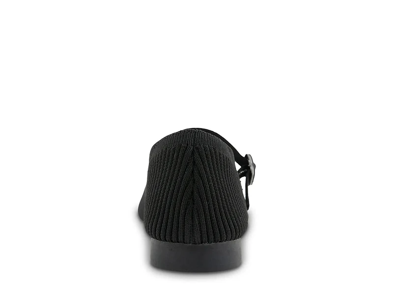 Estella Mary Jane Flat