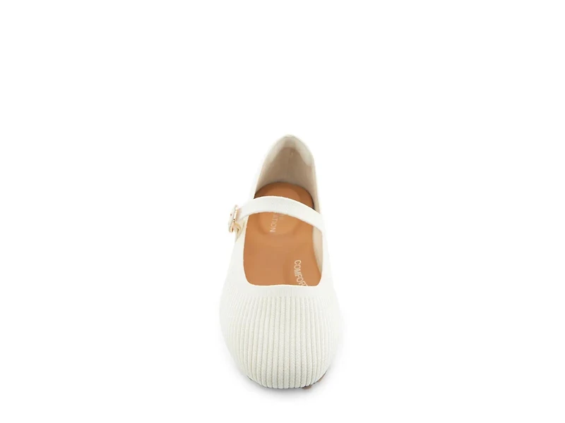 Estella Mary Jane Flat