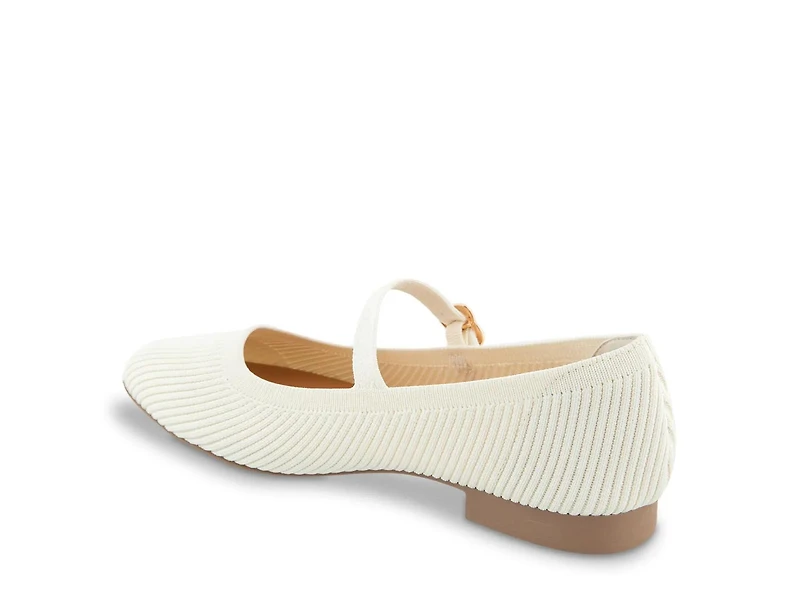 Estella Mary Jane Flat