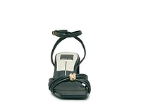 Yasha Sandal