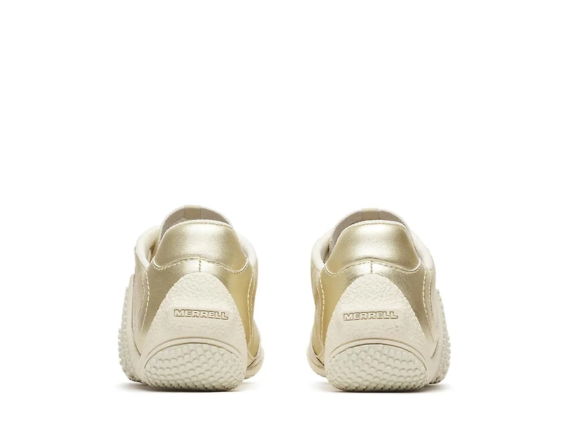 Relay Fly Vent Sneaker