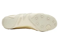 Relay Fly Vent Sneaker