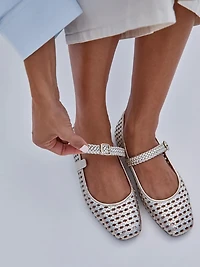 Alameda Mary Jane Flat