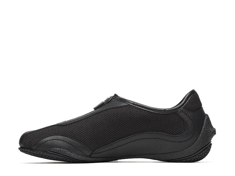 Relay Fly Zip Sneaker