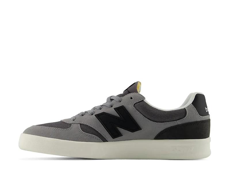 CT300 v3 Court Sneaker