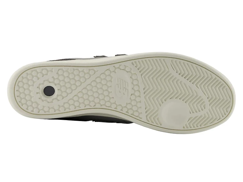 CT300 v3 Court Sneaker