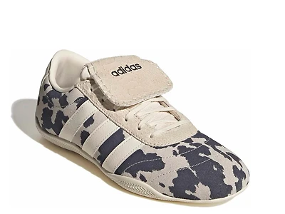 Grand Court Lo Sneaker