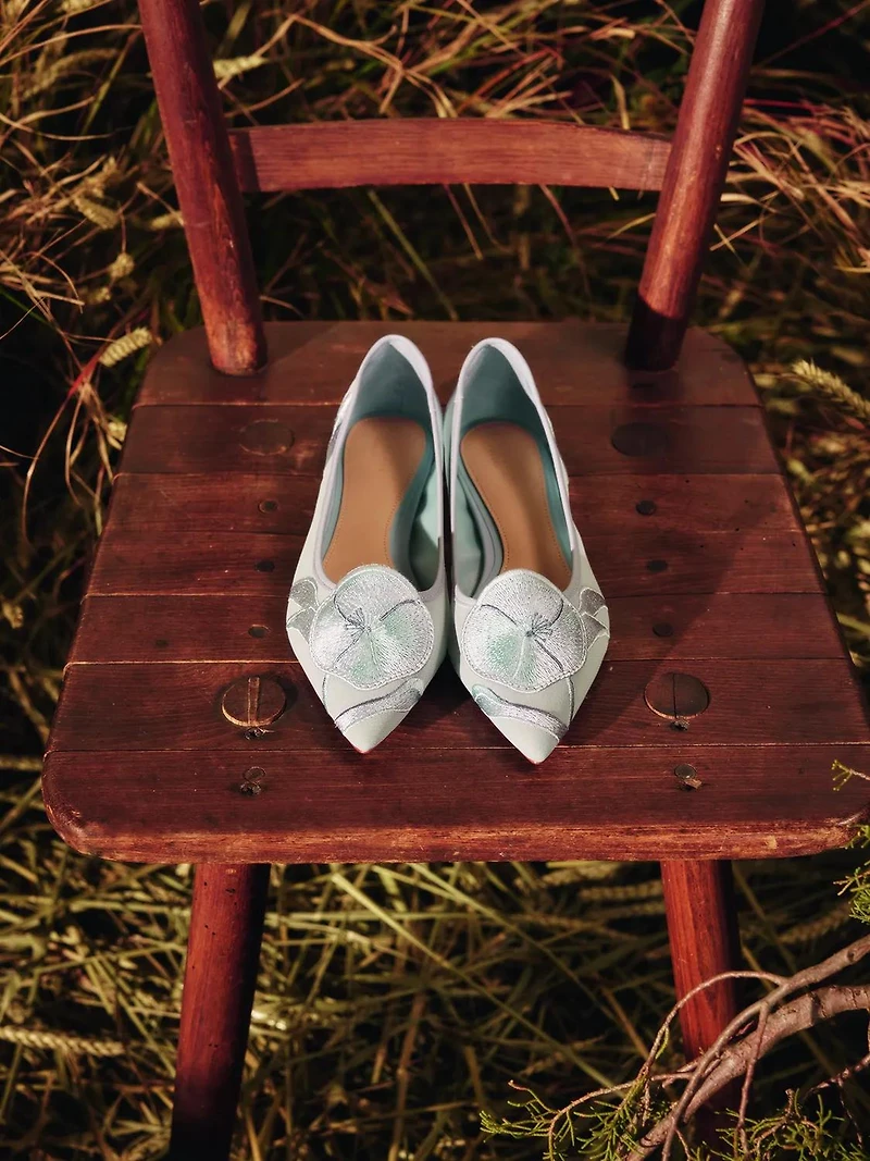 Ella Mae Flat