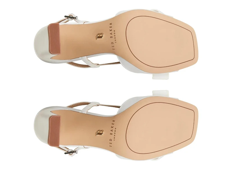 Connie Sandal