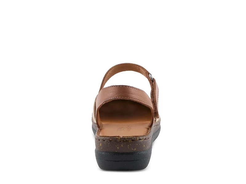 Azmira Sandal