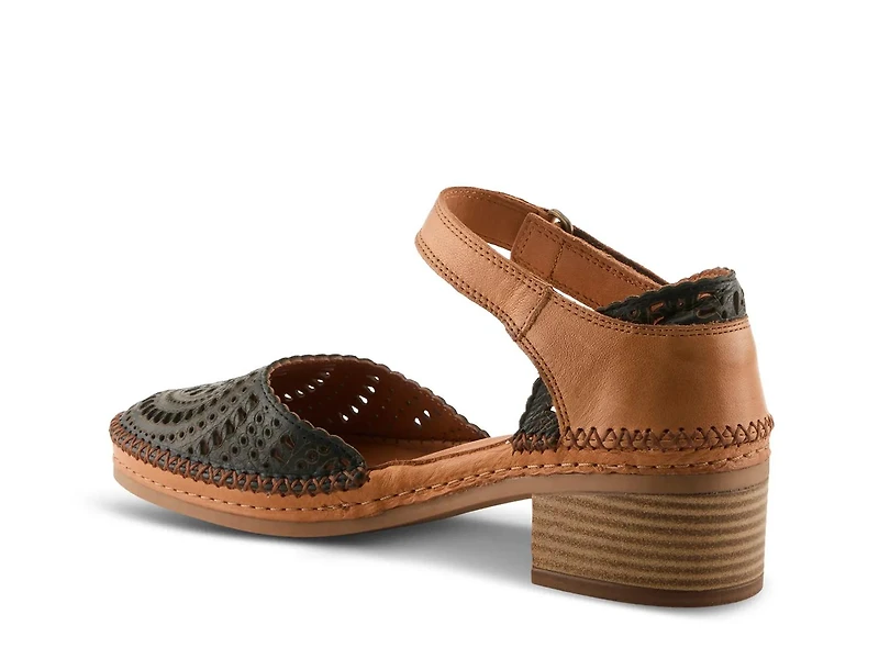 Eveline Sandal