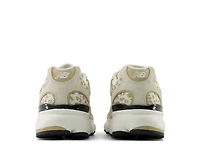 603 Sneaker