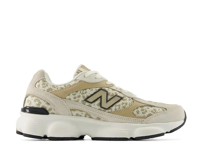 603 Sneaker