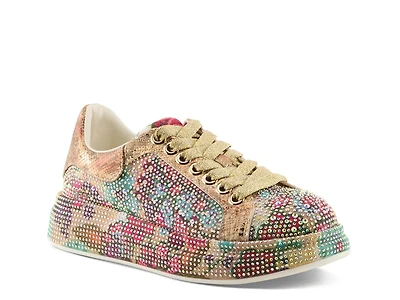 Crystalushus Platform Sneaker