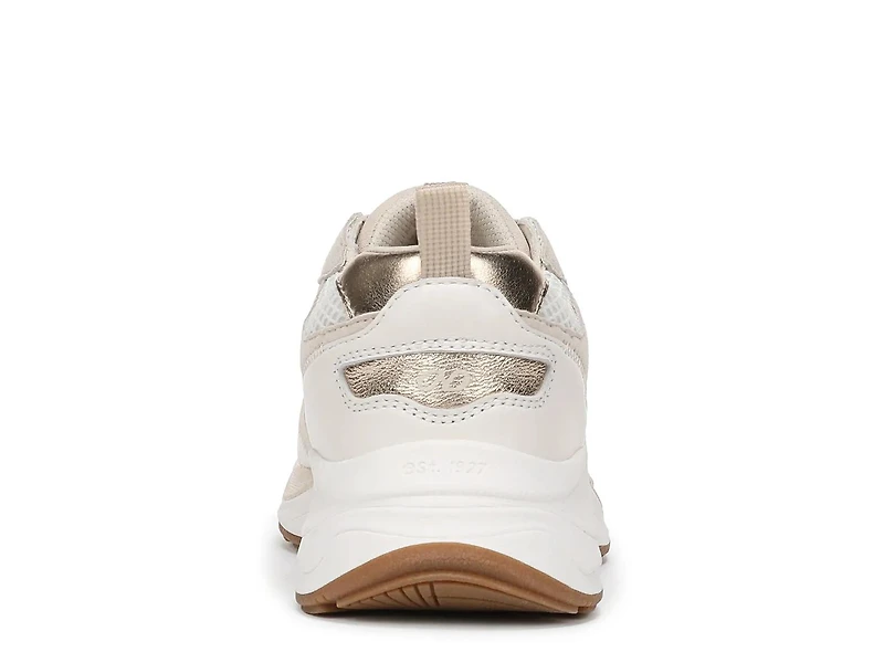 Zoie Sneaker
