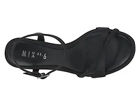 Henezee Sandal
