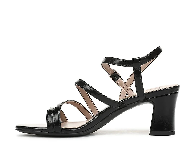 Nellie Sandal