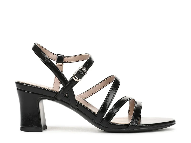 Nellie Sandal