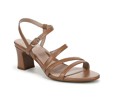 Nellie Sandal