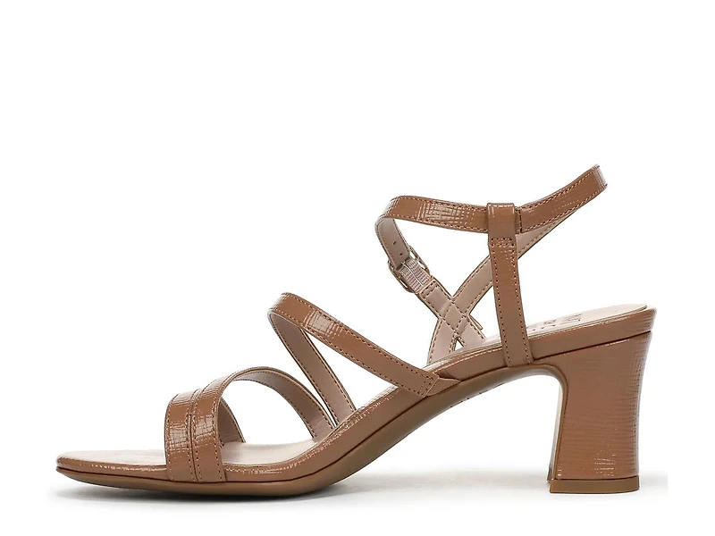 Nellie Sandal