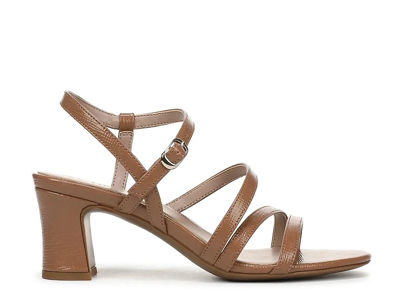 Nellie Sandal