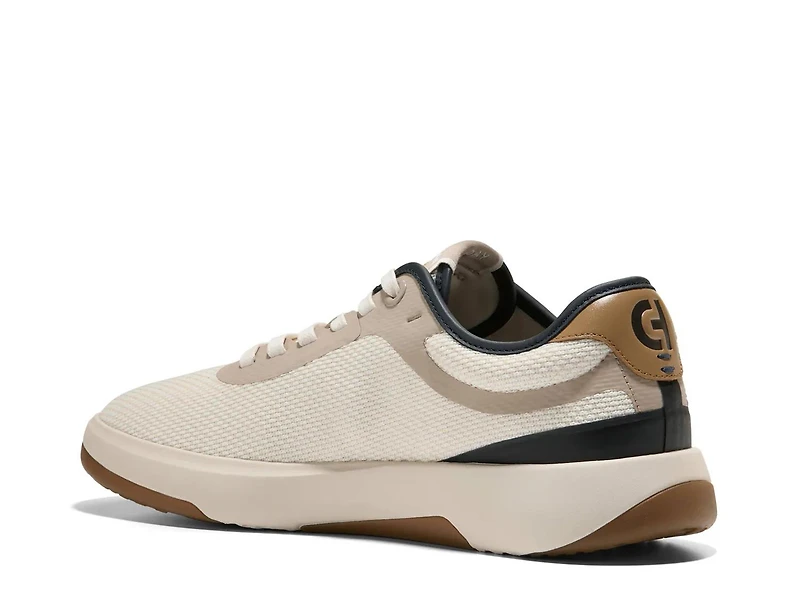 Grand Pulsa Sneaker