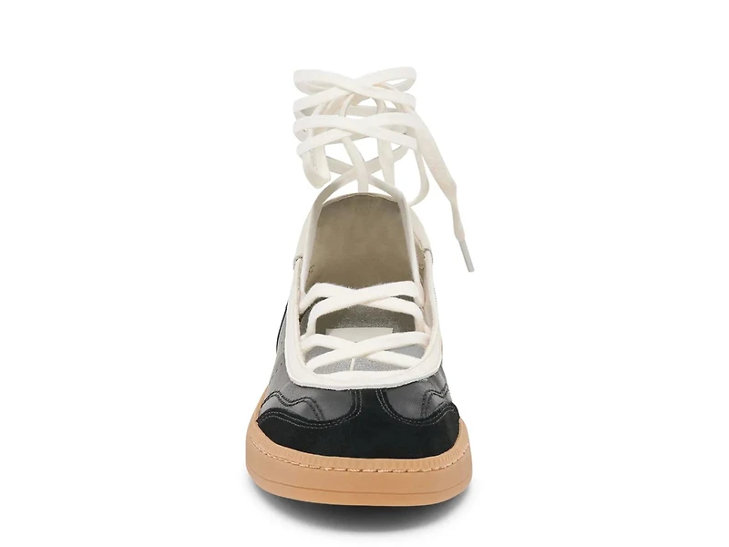 Nyomie Ballet Sneaker