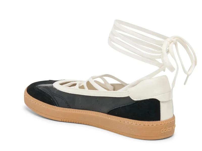 Nyomie Ballet Sneaker