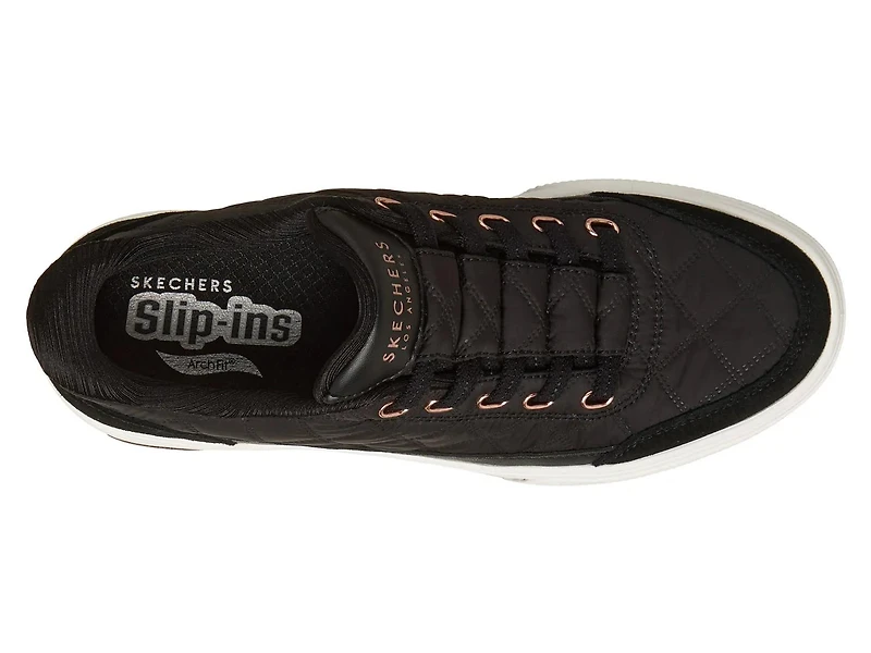 Street Hands Free Slip-ins: Arch Fit Arcade Cozy Cuddle Steps Sneaker