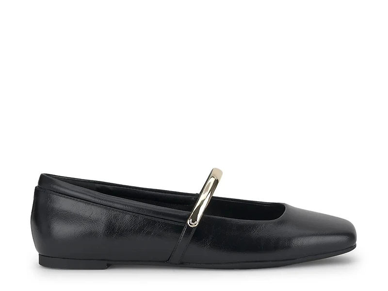 Norena Mary Jane Flat