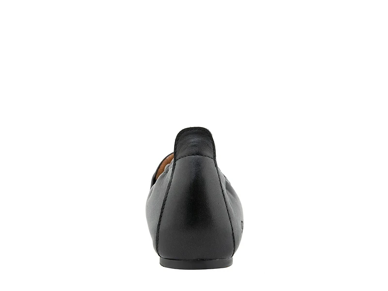 Sara Penny Loafer