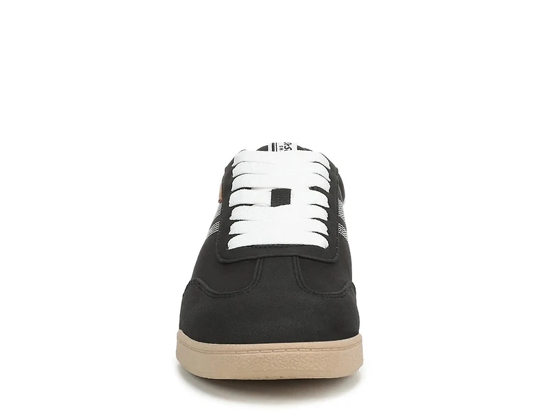 Throwback Retro Sneaker