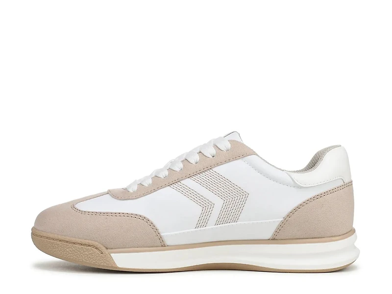 Throwback Retro Sneaker