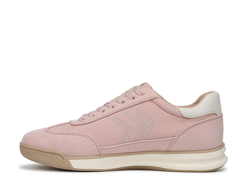 Throwback Retro Sneaker