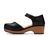 Paizlee Leah Platform Clog