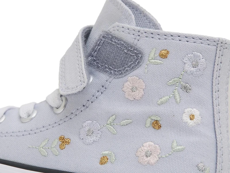 Chuck Taylor All Star Sneaker - Kids'