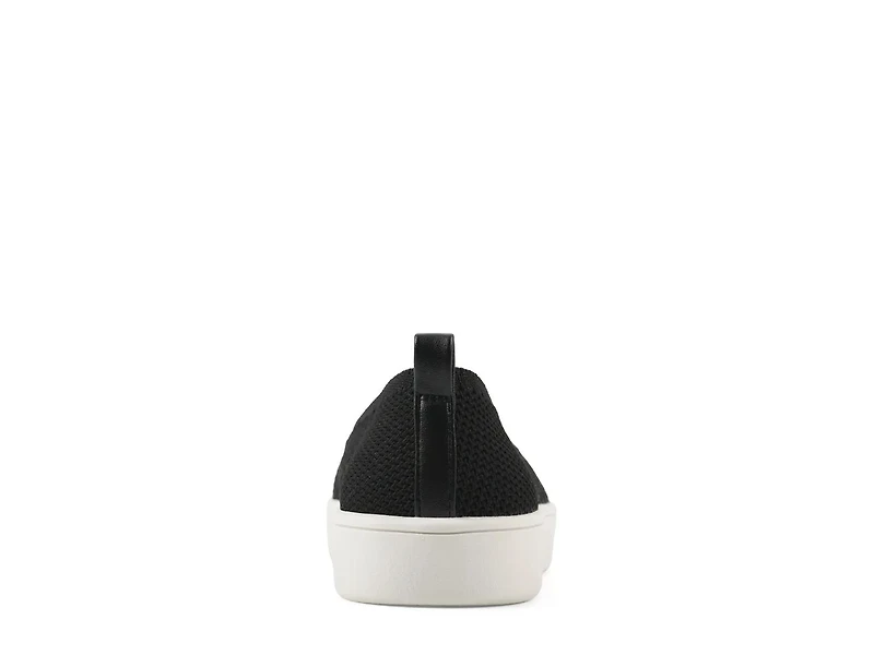 FOM White Mountain Naveen Recovery Slip-On