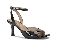 Ianna Sandal